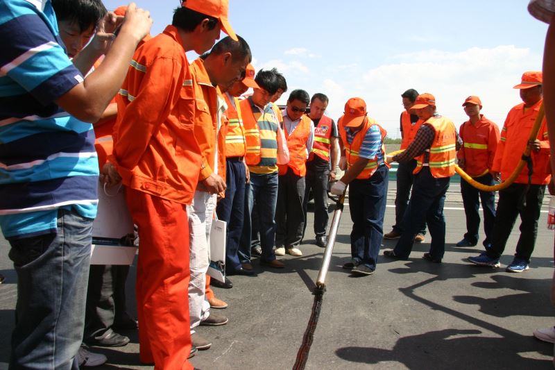 冬季密封膠施工常見(jiàn)問(wèn)題